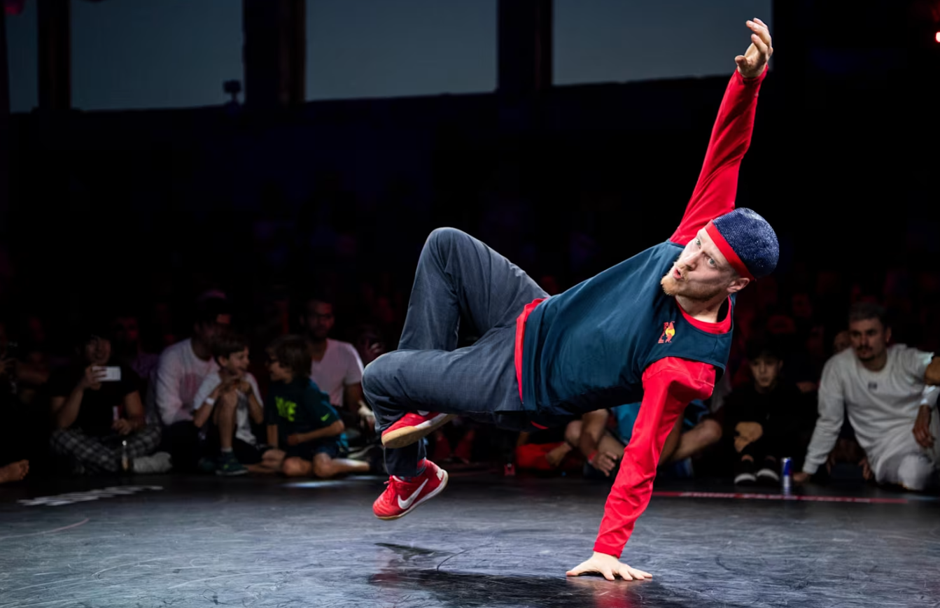 Male Dancers B-Boy Menno